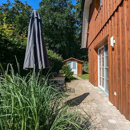 Am Wald Ferienhaus Born